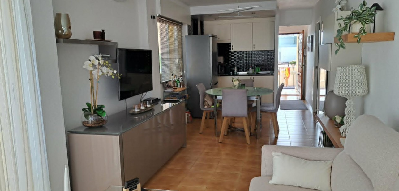 Venta - Apartamento / piso -
Torrevieja - La veleta