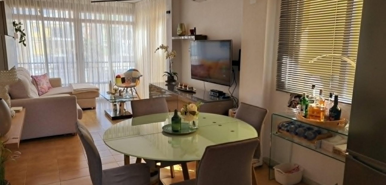 Venta - Apartamento / piso -
Torrevieja - La veleta