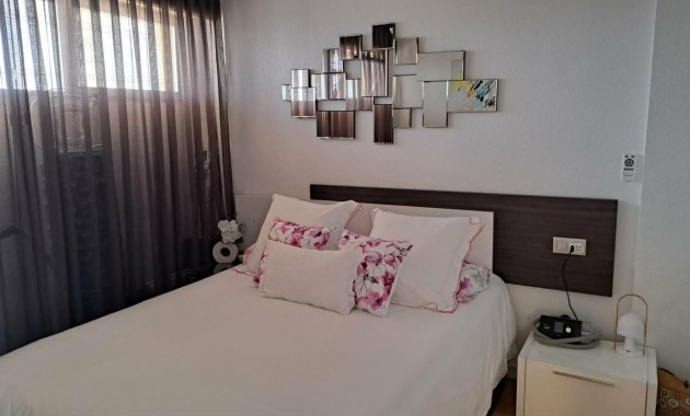 Venta - Apartamento / piso -
Torrevieja - La veleta