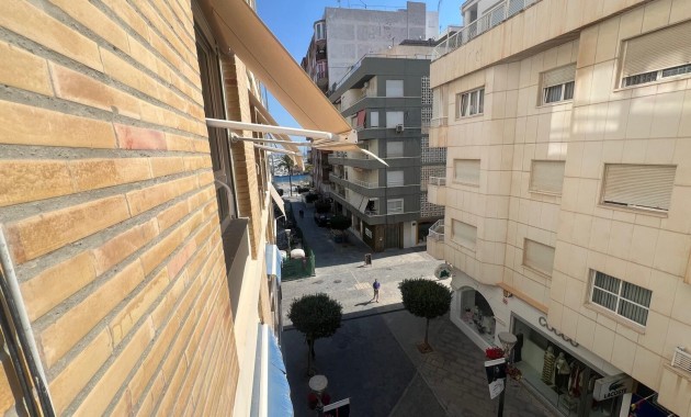 Sale - Apartment / flat -
Torrevieja - torrevieja