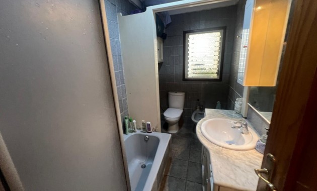 Sale - Apartment / flat -
Torrevieja - torrevieja
