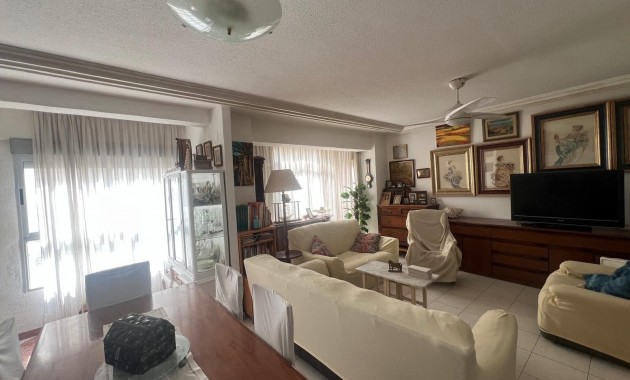 Sale - Apartment / flat -
Torrevieja - torrevieja