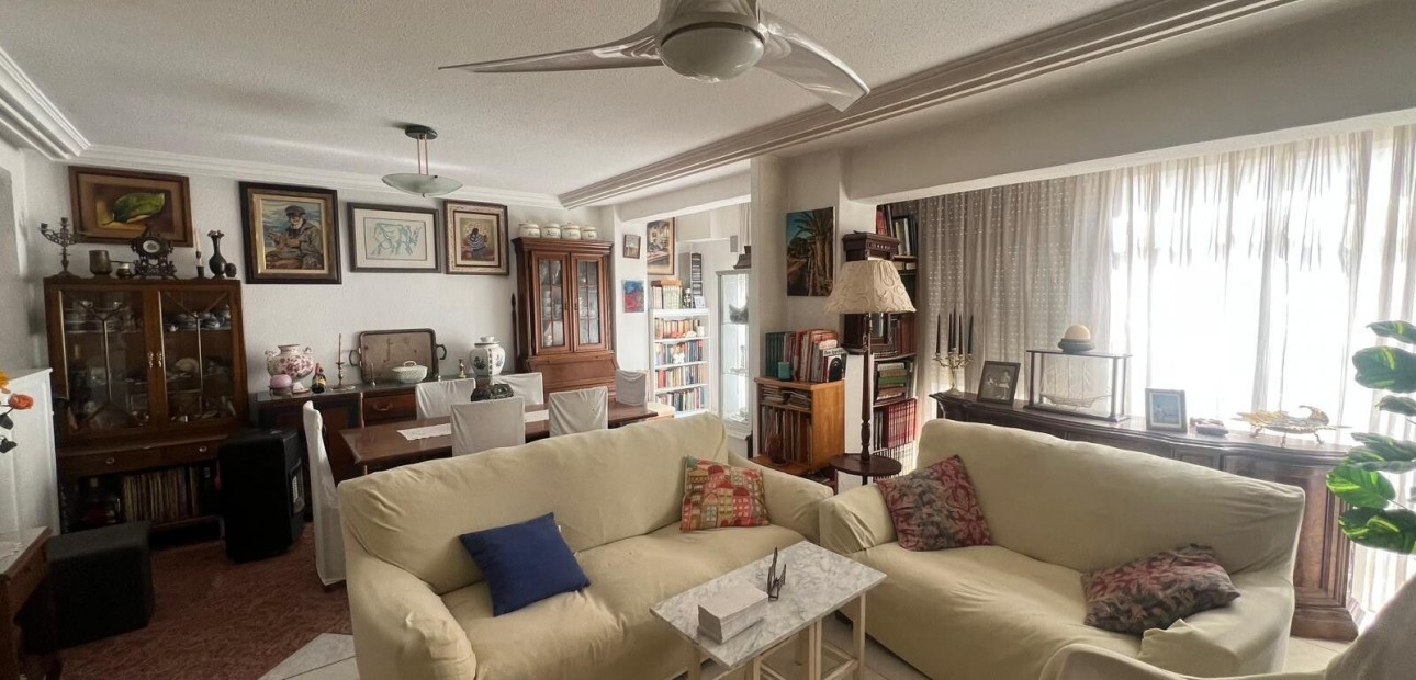 Sale - Apartment / flat -
Torrevieja - torrevieja