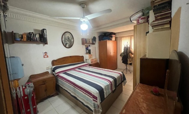 Sale - Apartment / flat -
Torrevieja - torrevieja