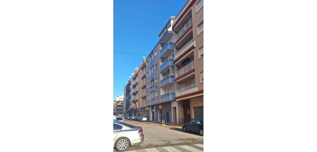 Venta - Apartamento / piso -
Torrevieja - El Acequión