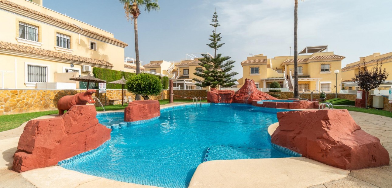 Venta - Ground Floor -
Orihuela Costa - Los Dolses
