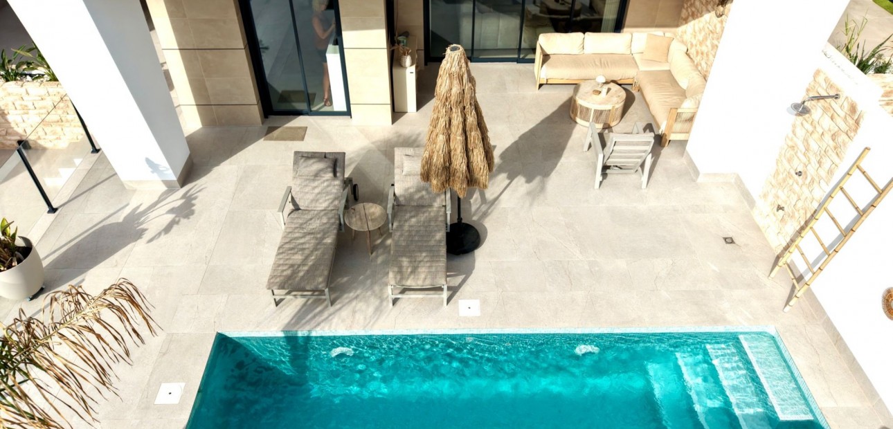 Herverkoop - Villa * -
Dolores