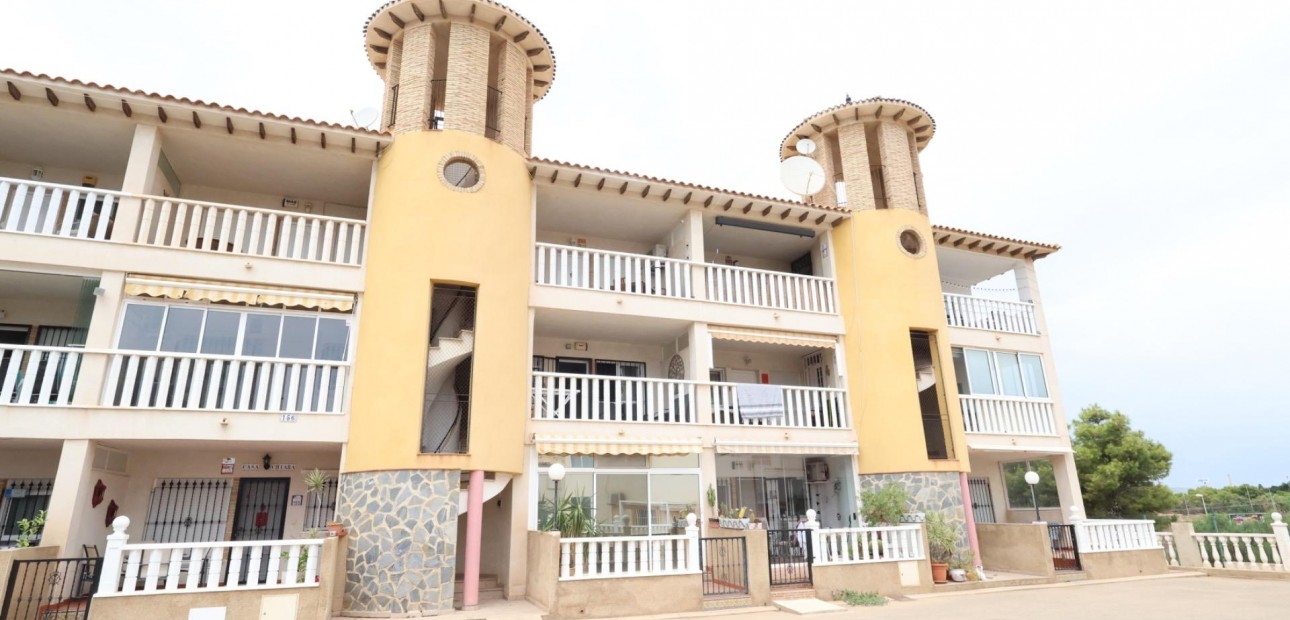 Venta - Apartamento / piso -
Orihuela Costa - La Zenia