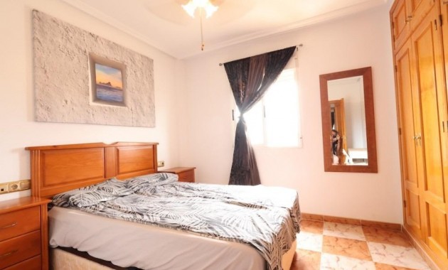 Venta - Apartamento / piso -
Orihuela Costa - La Zenia
