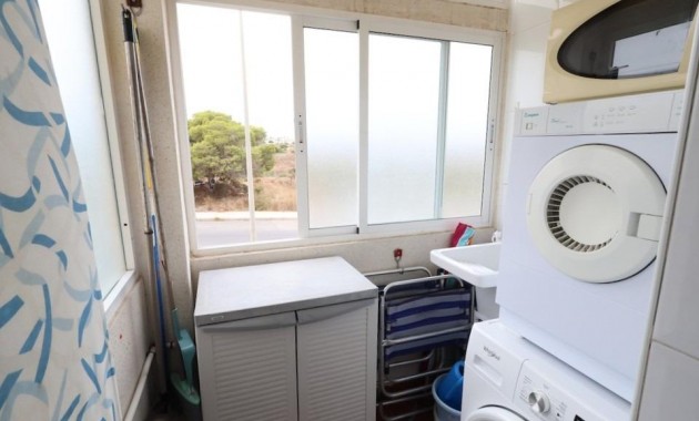 Venta - Apartamento / piso -
Orihuela Costa - La Zenia