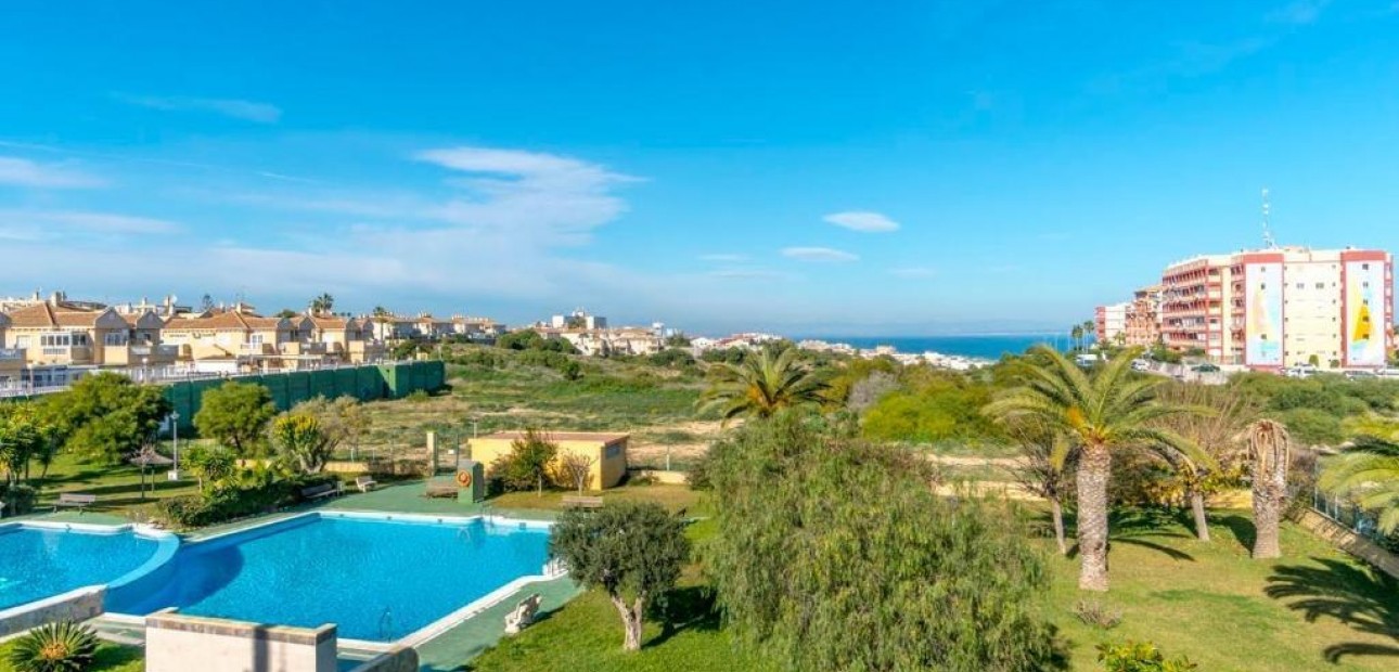 Venta - Apartamento / piso -
Torrevieja - Torreblanca