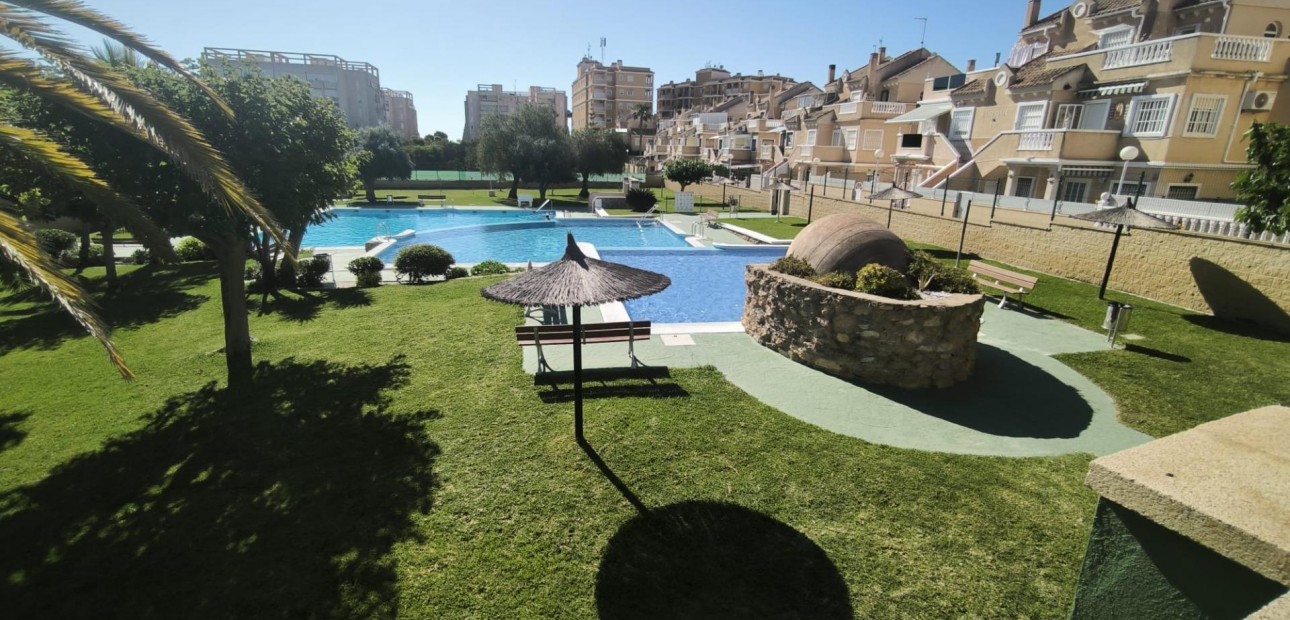 Venta - Apartamento / piso -
Torrevieja - Torreblanca