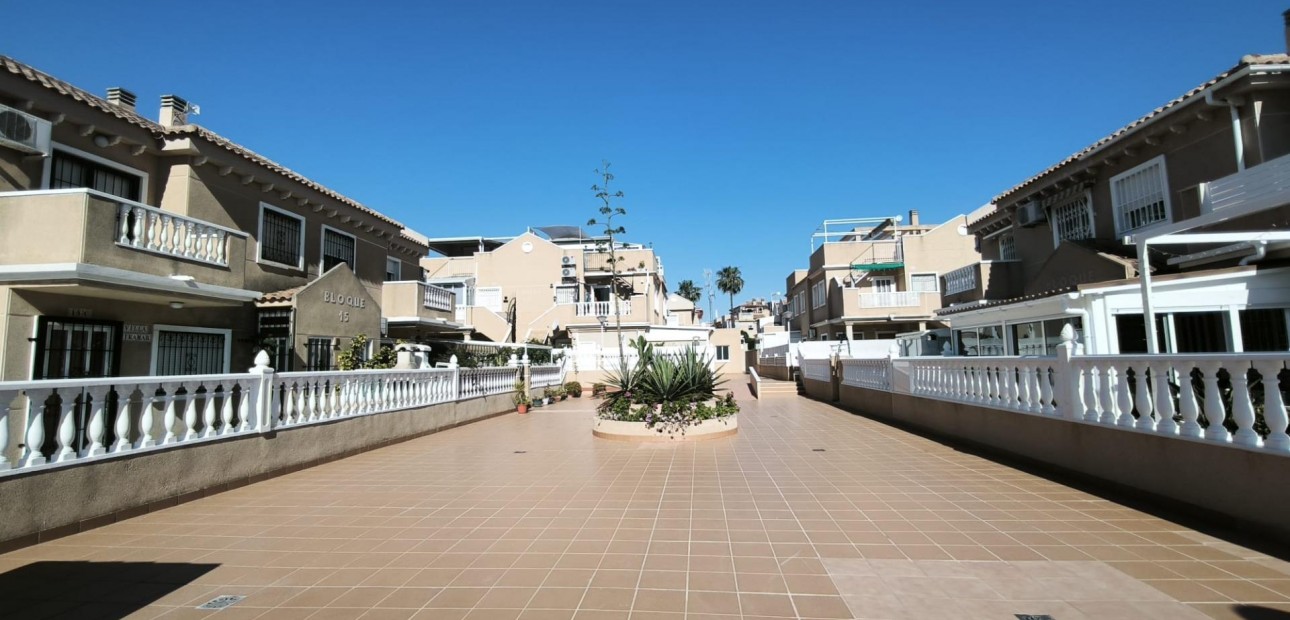 Venta - Apartamento / piso -
Torrevieja - Torreblanca