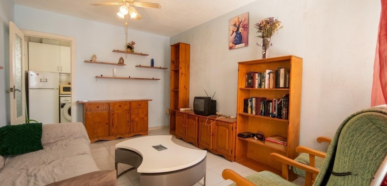 Sale - Bungalow -
Torrevieja - Los balcones