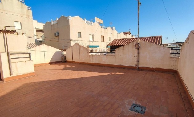 Sale - Bungalow -
Torrevieja - Los balcones