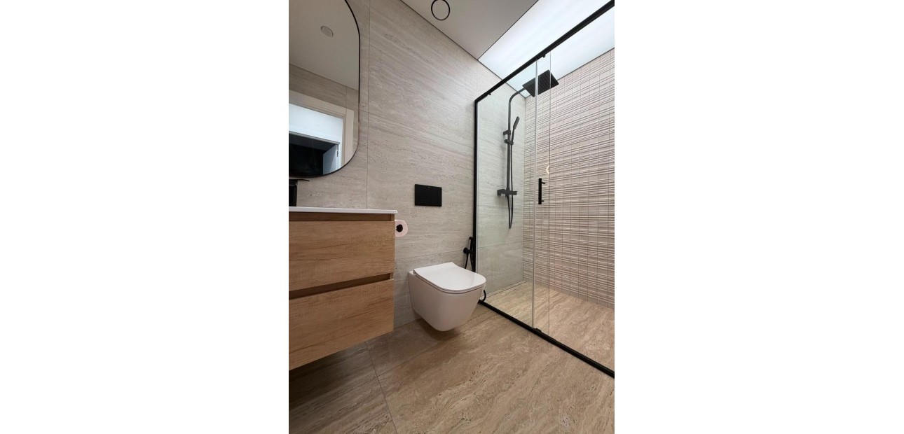 Venta - Bungalow -
Torrevieja - La veleta