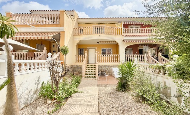 Venta - Adosado -
Ciudad Quesada - Doña Pepa