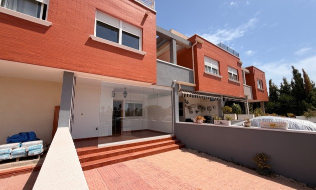 Venta - Adosado -
Ciudad Quesada - Doña Pepa