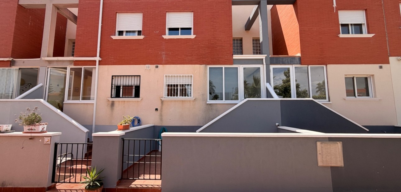 Venta - Adosado -
Ciudad Quesada - Doña Pepa