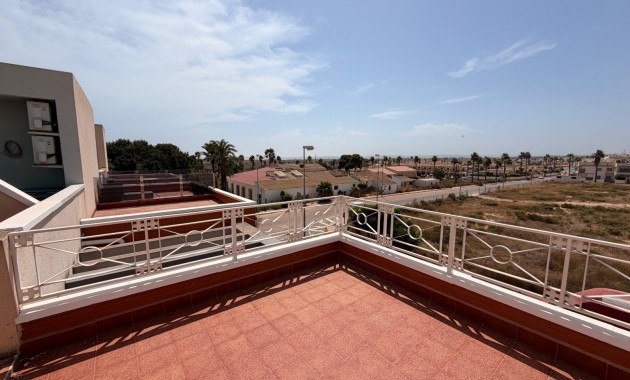 Venta - Adosado -
Ciudad Quesada - Doña Pepa