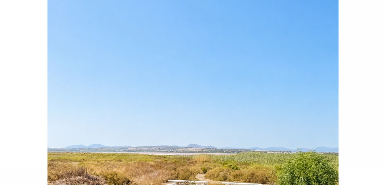 Sale - Bungalow -
Torrevieja - La Siesta