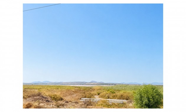 Sale - Bungalow -
Torrevieja - La Siesta