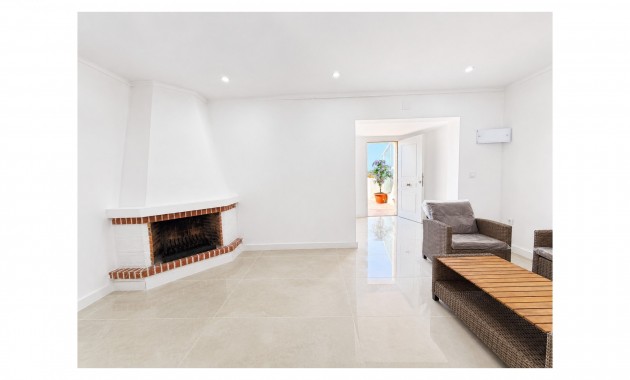 Sale - Bungalow -
Torrevieja - La Siesta