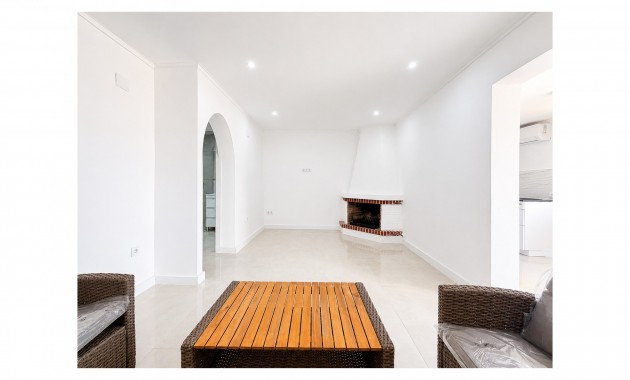 Sale - Bungalow -
Torrevieja - La Siesta
