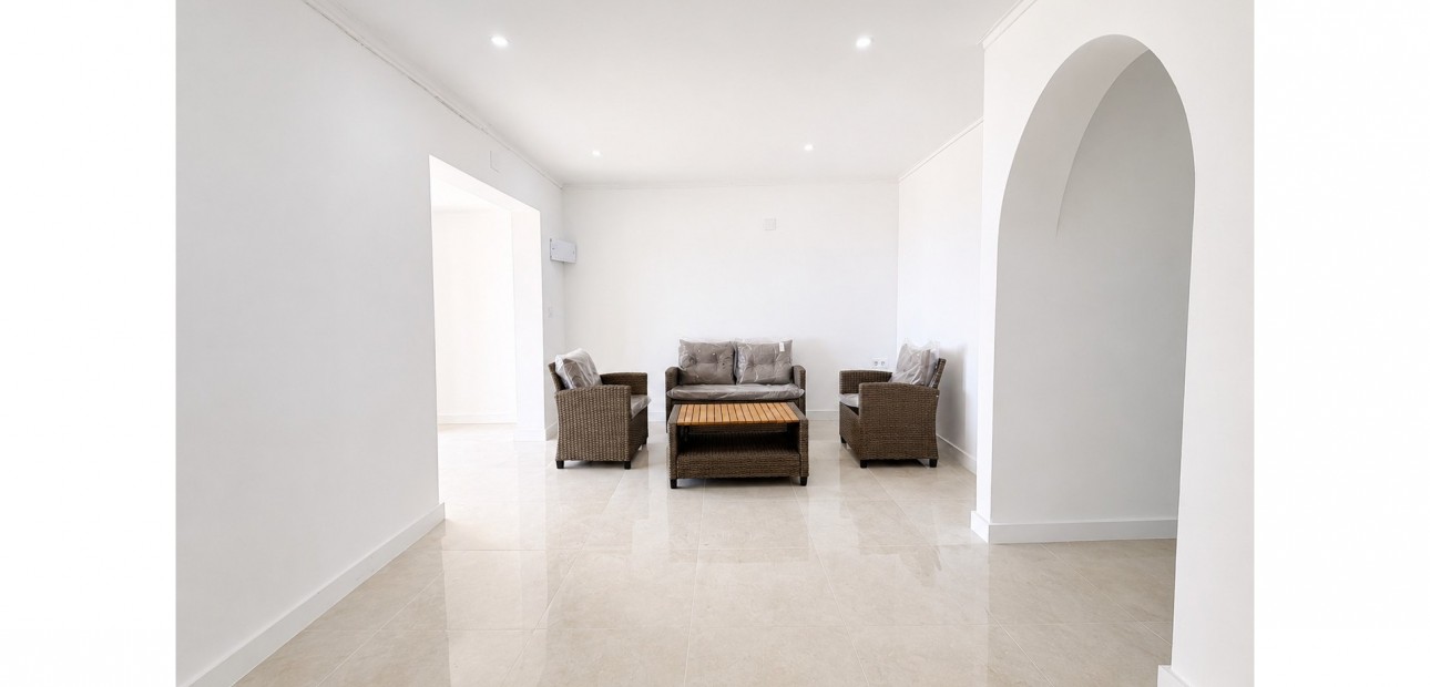 Sale - Bungalow -
Torrevieja - La Siesta