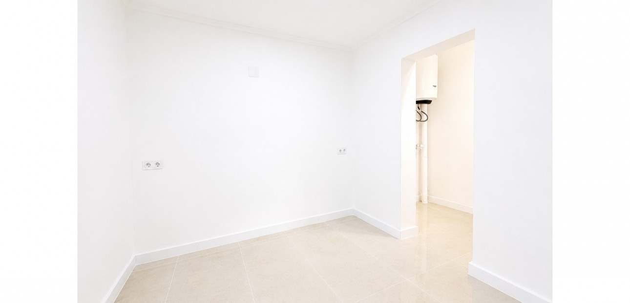 Sale - Bungalow -
Torrevieja - La Siesta