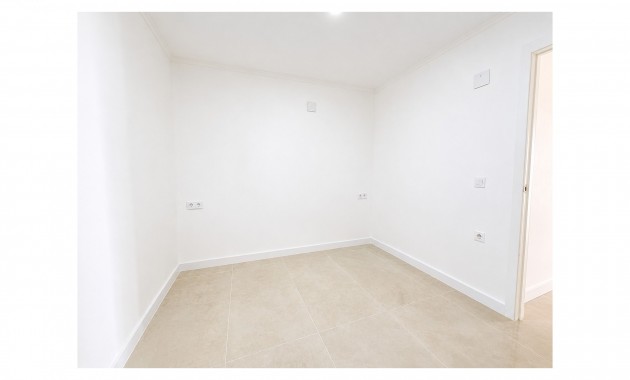 Sale - Bungalow -
Torrevieja - La Siesta