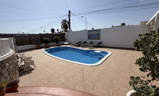 Venta - Detached Villa -
Torrevieja - San Luis