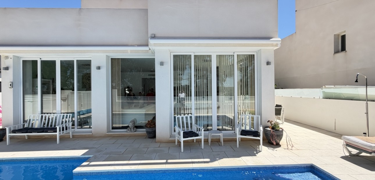 Venta - Detached Villa -
Orihuela Costa - Mil Palmeras