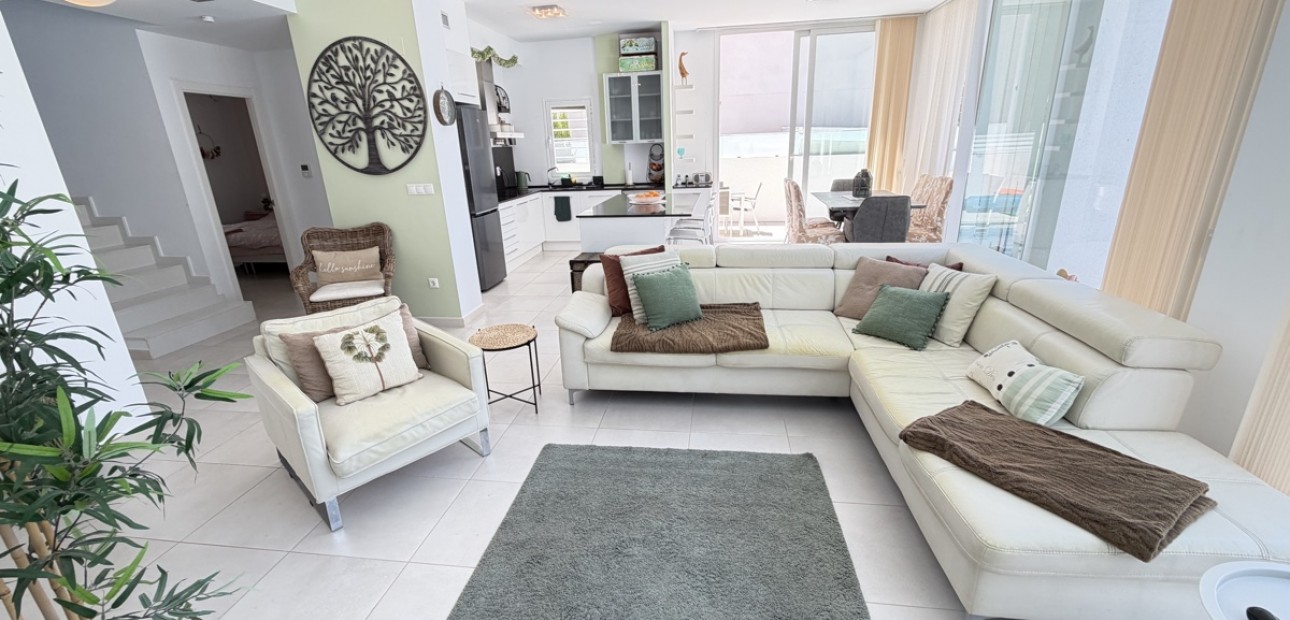 Venta - Detached Villa -
Orihuela Costa - Mil Palmeras