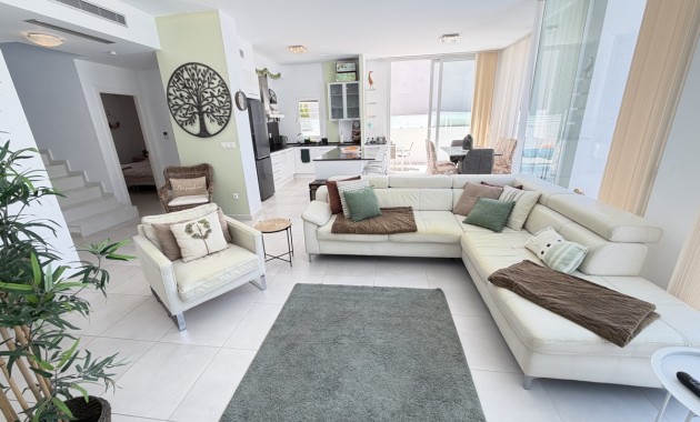 Venta - Detached Villa -
Orihuela Costa - Mil Palmeras