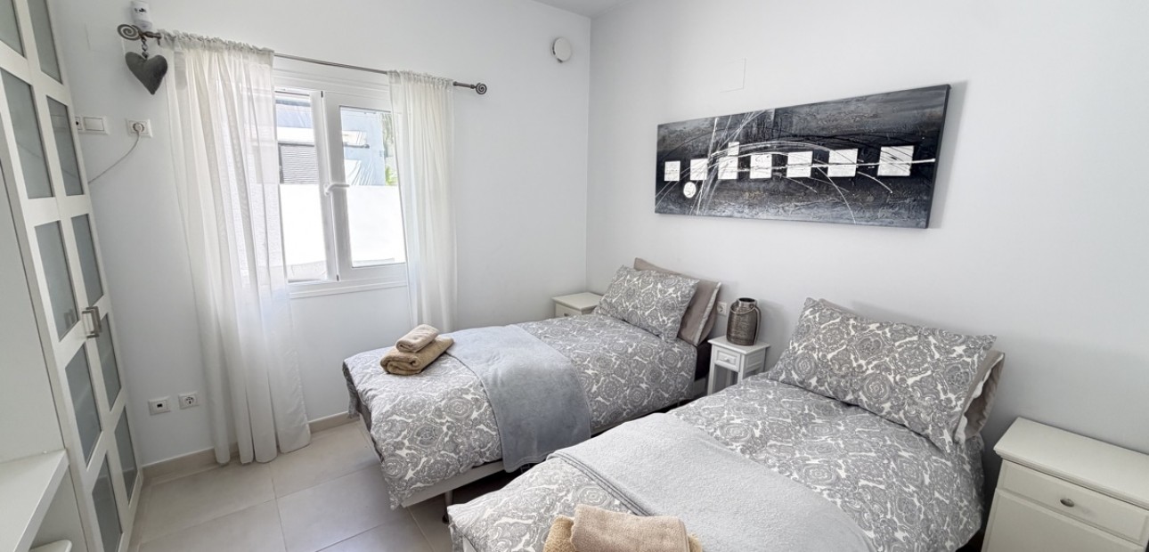 Venta - Detached Villa -
Orihuela Costa - Mil Palmeras