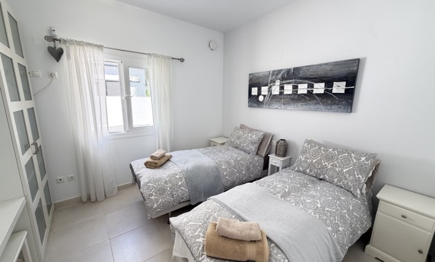 Venta - Detached Villa -
Orihuela Costa - Mil Palmeras