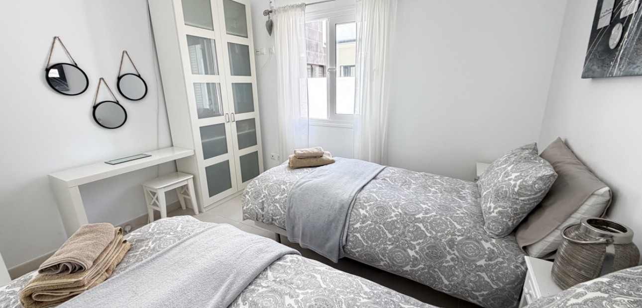 Venta - Detached Villa -
Orihuela Costa - Mil Palmeras