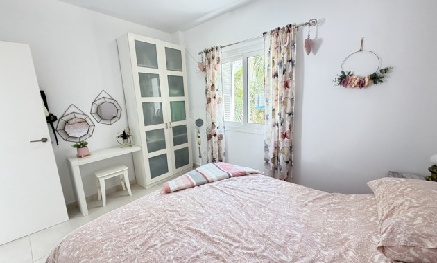 Venta - Detached Villa -
Orihuela Costa - Mil Palmeras