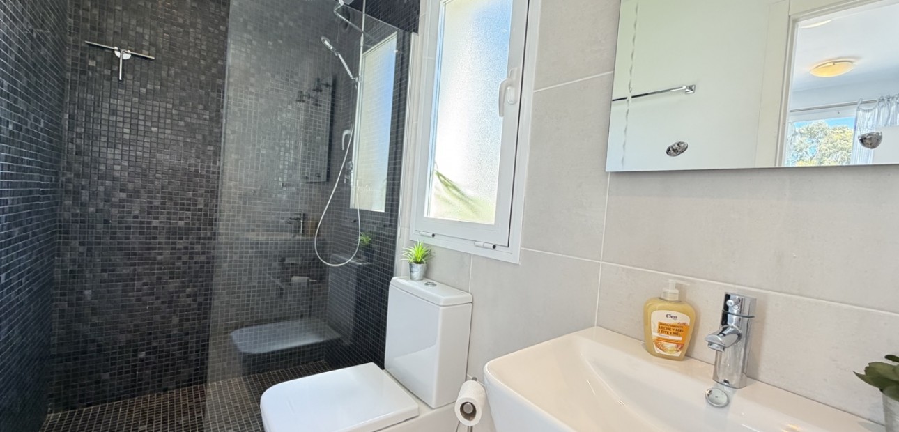Venta - Detached Villa -
Orihuela Costa - Mil Palmeras
