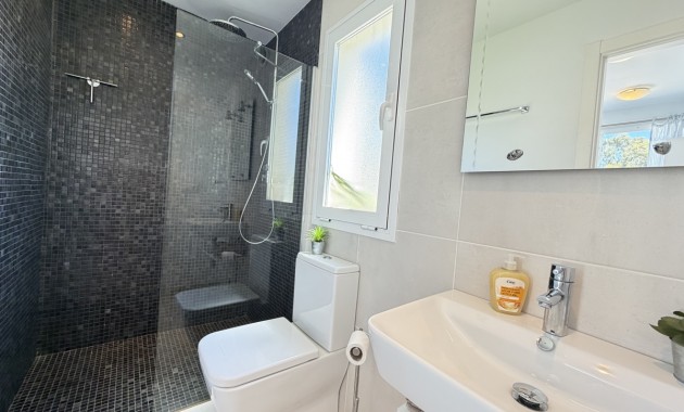 Venta - Detached Villa -
Orihuela Costa - Mil Palmeras