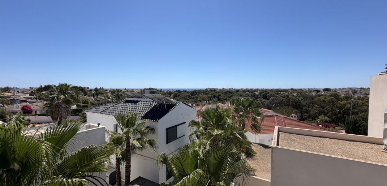 Venta - Detached Villa -
Orihuela Costa - Mil Palmeras