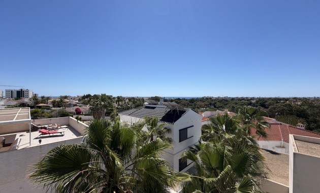 Venta - Detached Villa -
Orihuela Costa - Mil Palmeras