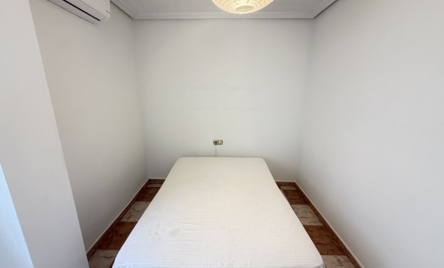 Venta - Apartamento / piso -
Orihuela Costa - Villamartin