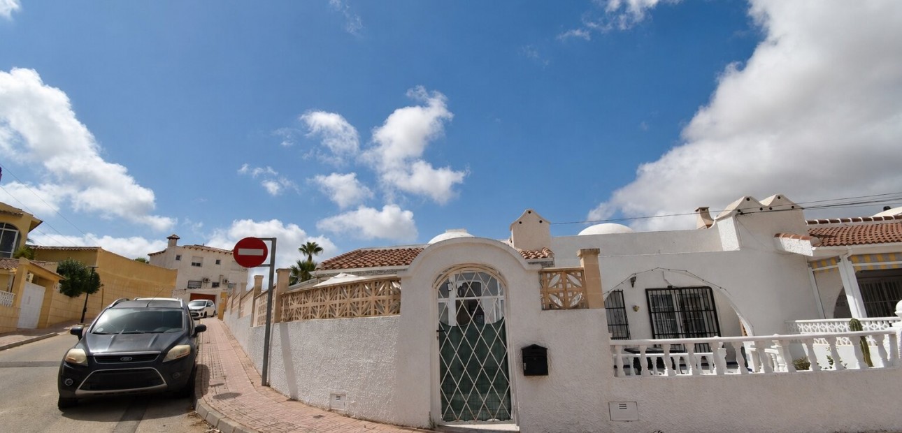 Venta - Bungalow -
Orihuela Costa - Villamartin