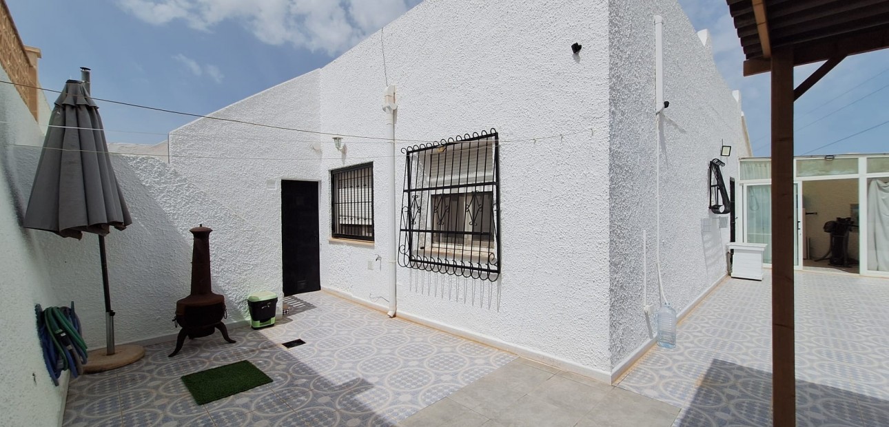 Venta - Bungalow -
Orihuela Costa - Villamartin
