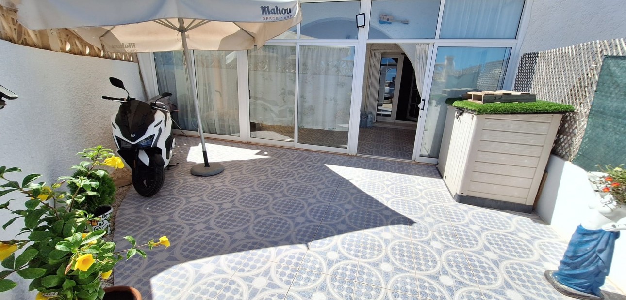 Venta - Bungalow -
Orihuela Costa - Villamartin