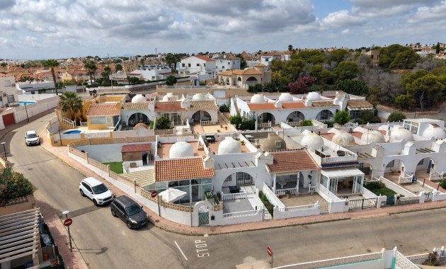 Venta - Bungalow -
Orihuela Costa - Villamartin