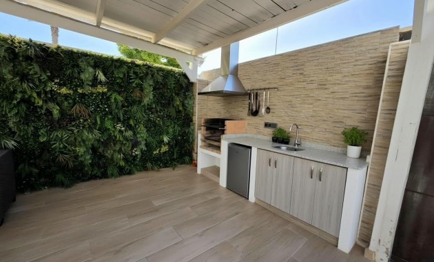 Venta - Villa -
Torrevieja - Aguas Nuevas