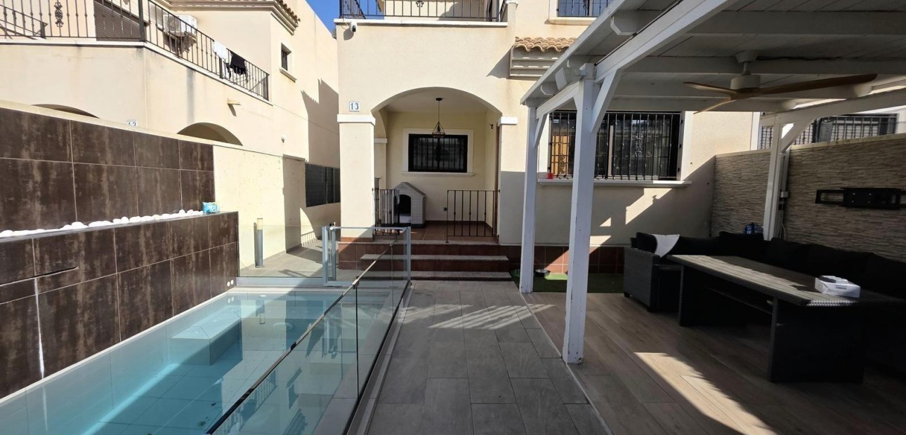 Venta - Villa -
Torrevieja - Aguas Nuevas